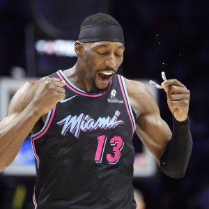 广发体育app-今天足够热！阿德巴约15中8砍25分 三分5中4&amp;两度单节得分上双