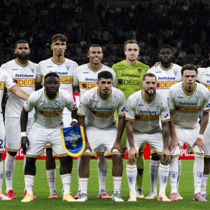 广发体育-科维诺：莱切的魔法大师，一生奉献。斯蒂基·达米亚尼称赞：“独一无二的热情，一位伟人”